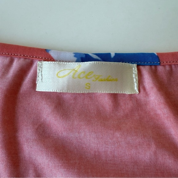 Y2K Babydoll V Neck Pink and Floral Tunic Top Smocked Waist with Bell Sleeves - Picture 7 of 7